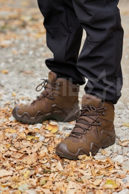 Ботинки треккинговые Elkland м.166, коричневые